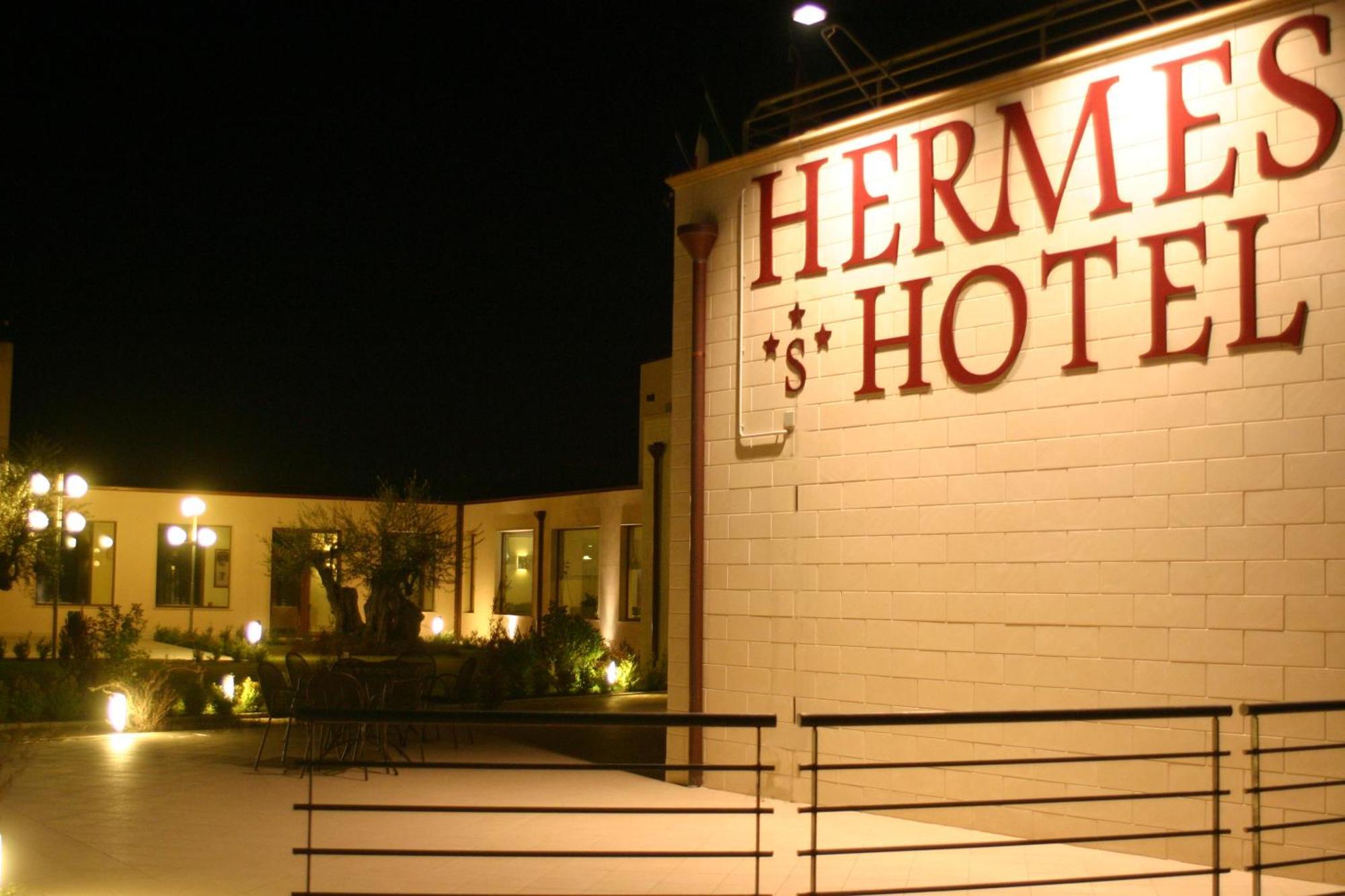 Hermes Hotel Policoro Exteriör bild