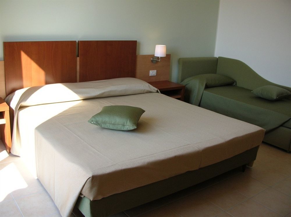 Hermes Hotel Policoro Exteriör bild