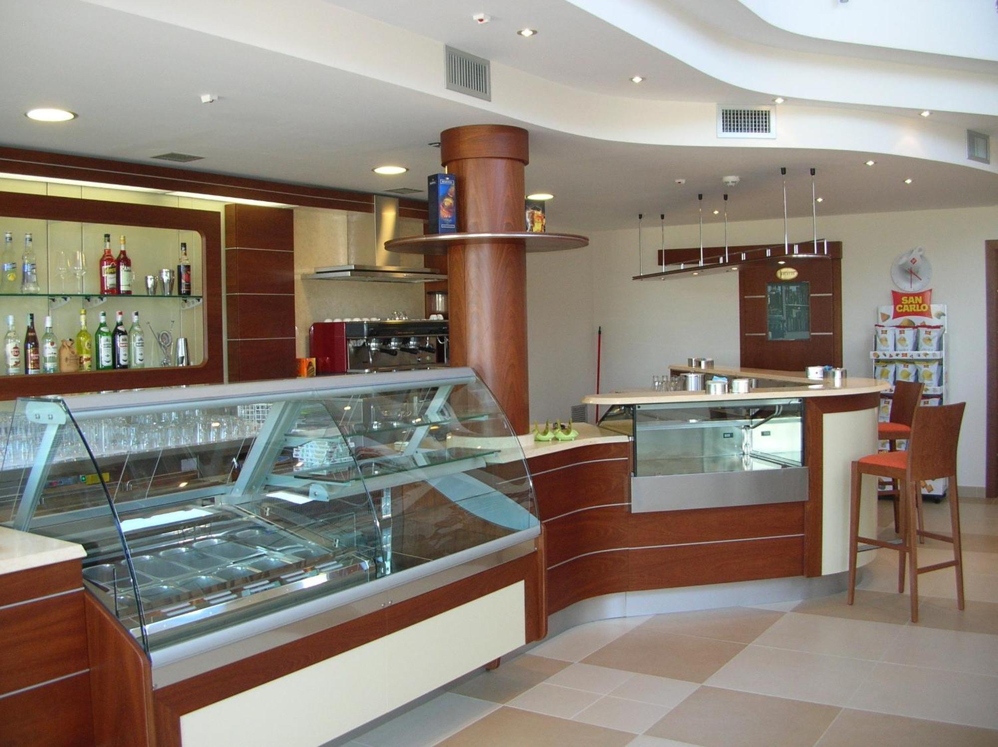 Hermes Hotel Policoro Exteriör bild